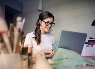 10 Things You Need To Look Out For In A Leading CRM Software Solution